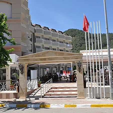 Selen Marmaris